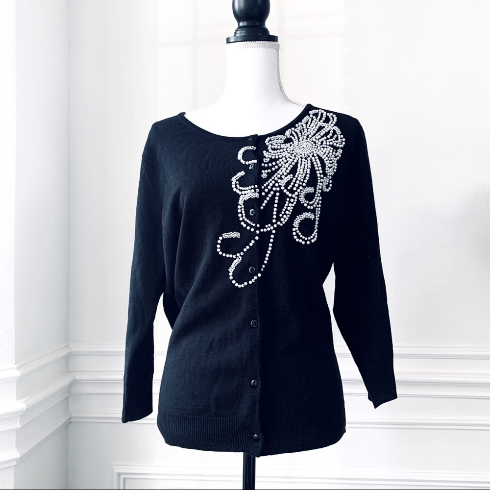 SEVENTH AVENUE BLACK KNIT CARDIGAN SWEATER WITH PEARL DESIGN